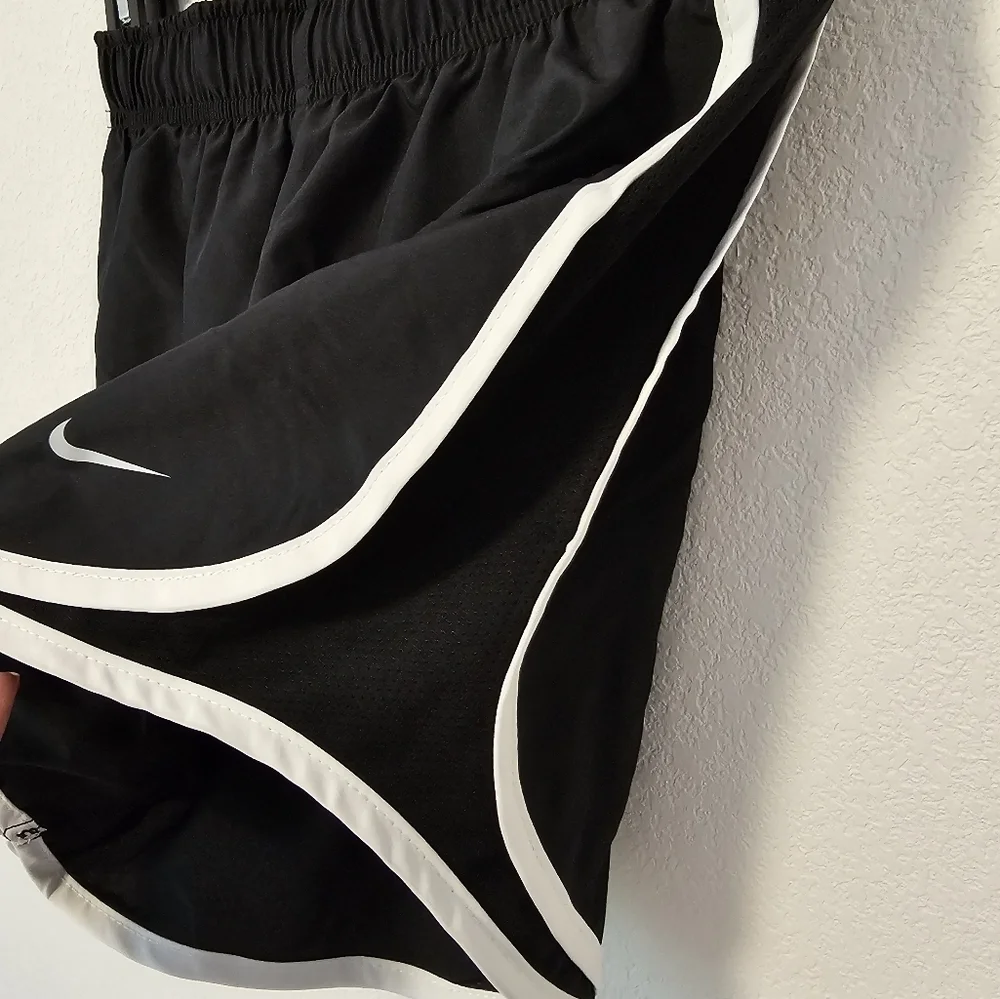 Nike Black and White Running Shorts Women's Size XS